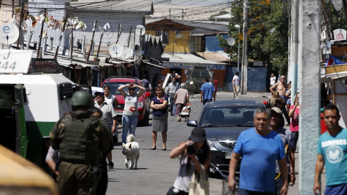 Detienen a hombre por disparar contra un carro policial en La Legua Emergencia