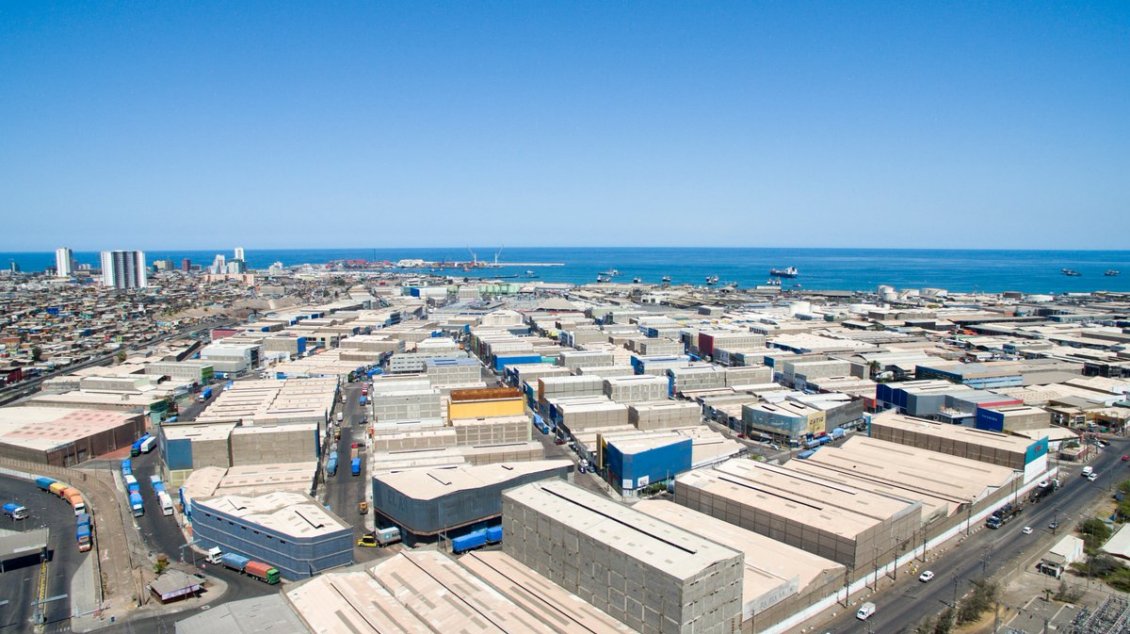 Condenan a tramitador aduanero por contrabando de cigarrillos en Iquique