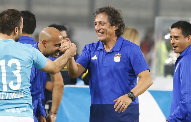 Mario Salas: Si la UC va puntera con tal rendimiento, algo bueno debe tener