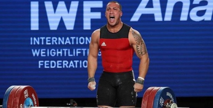 Arley Méndez concretó el triplete dorado en Panamericanos de Pesas