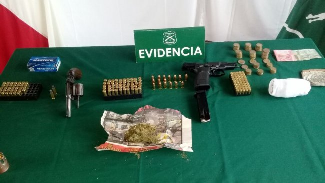 San Javier: Cuatro detenidos por porte ilegal de armas y drogas