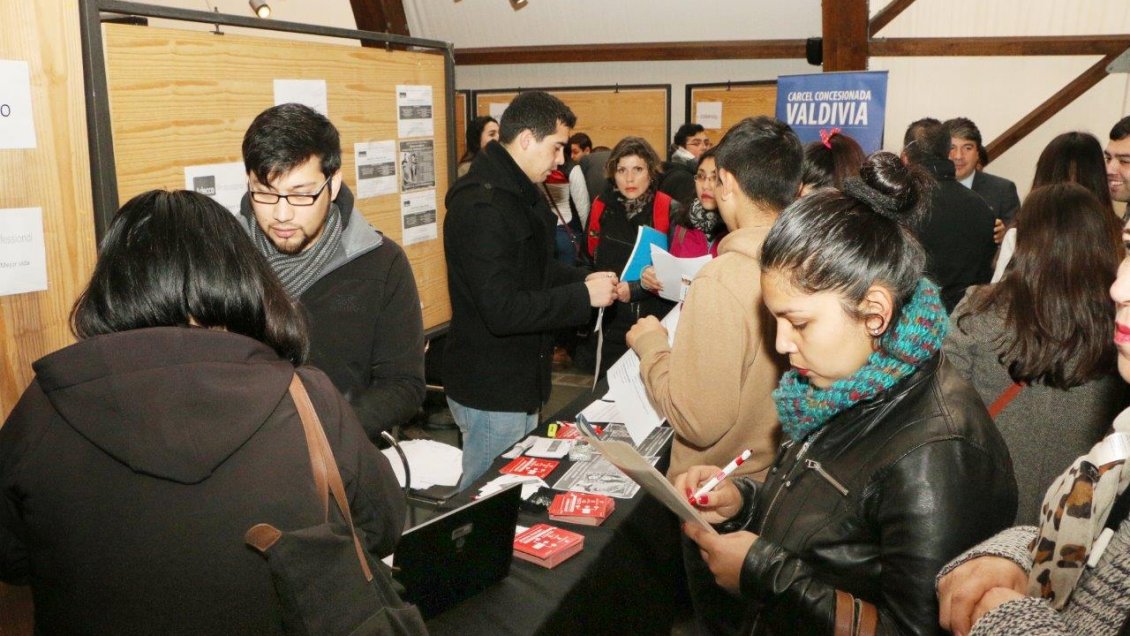 Cerca de 500 empleos ofrecerá feria laboral en Valdivia