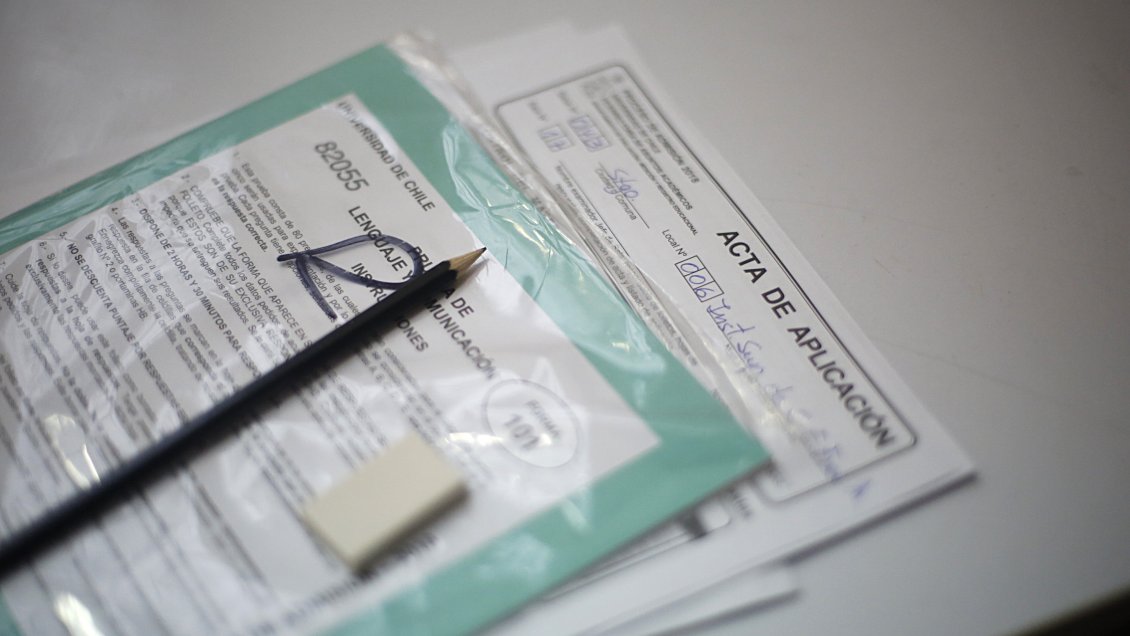 Reducir preguntas, menos contenido y más de una prueba al año: Los cambios que pide el Demre a la PSU