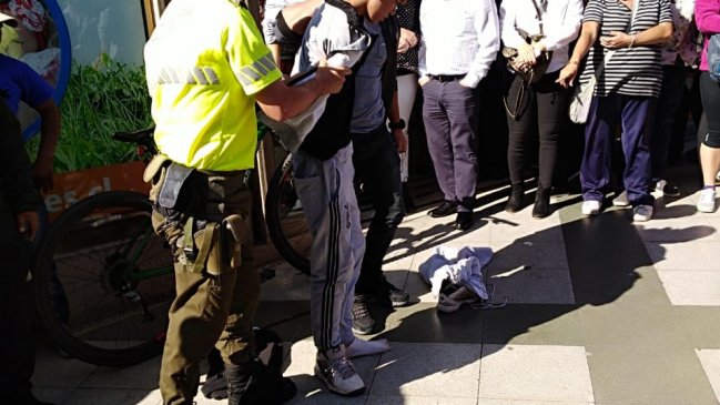 Arica: Carabinero en días de descanso detuvo a autor de robo con sorpresa en pleno centro