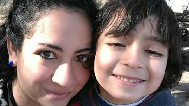 El cruel mensaje que recibió una madre de un niño autista en Argentina: ¿Por qué no lo mandas a otro lado?