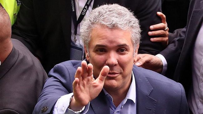 El uribista Iván Duque ganó la primera vuelta presidencial colombiana