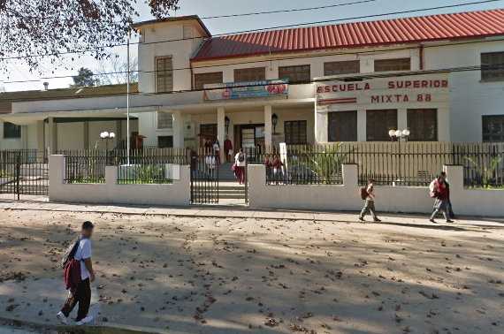 Denuncian a profesor de educación física por abuso sexual en colegio de Limache