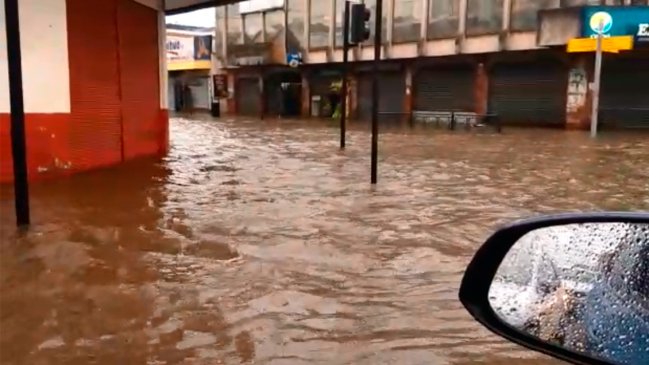 Intensas lluvias en el sur: Onemi decretó alerta roja en Los Ángeles