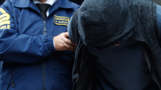 Detuvieron a dos personas que transportaban 61 kilos de drogas por la Ruta 5 Norte