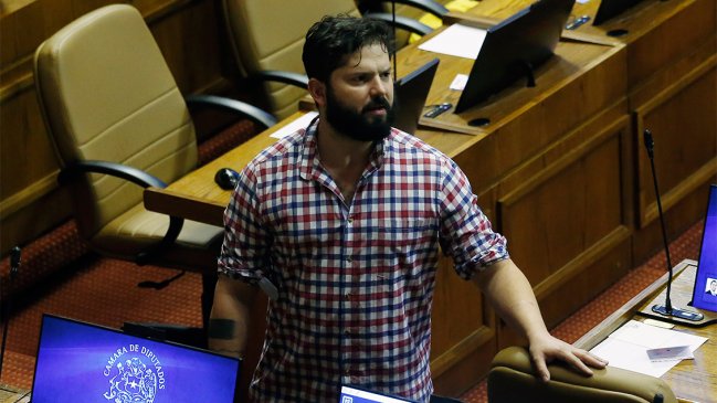 Gabriel Boric: Estoy en Fonasa, no más negocio para las isapres