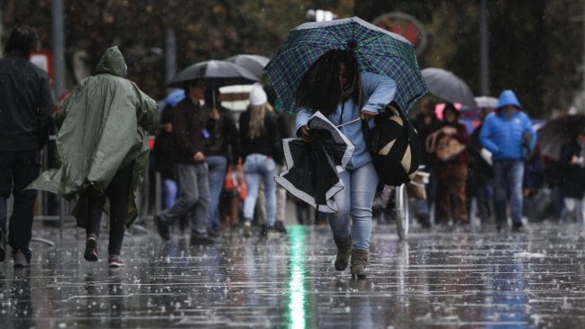 El sistema frontal que afecta a la zona centro-sur de Chile
