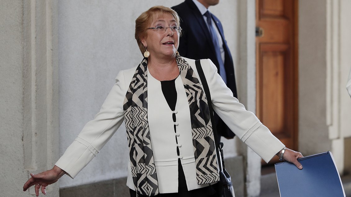 ¿Operación Legado? Michelle Bachelet convoca reunión con sus ex ministros