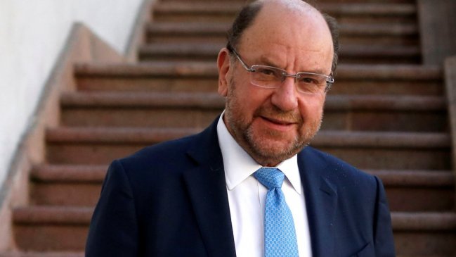 Chofer de ministro de Desarrollo Social atropelló a delincuente durante intento de robo