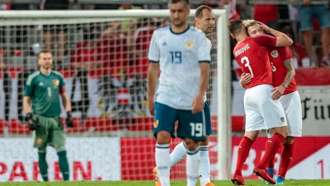 El anfitrión Rusia cayó ante Austria y sufrió un nuevo traspié de cara al Mundial