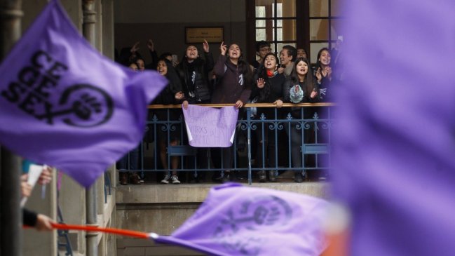 Profesor de la PUCV fue destituido tras sumario por acoso sexual y malos tratos