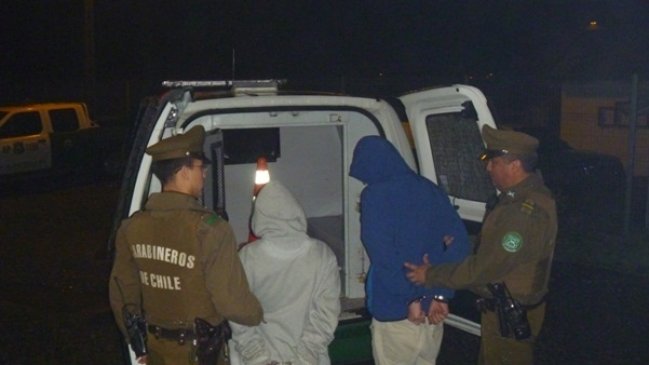 Detienen por robo a pareja dentro de automotora en Valdivia: Estaban ocultos en el baño