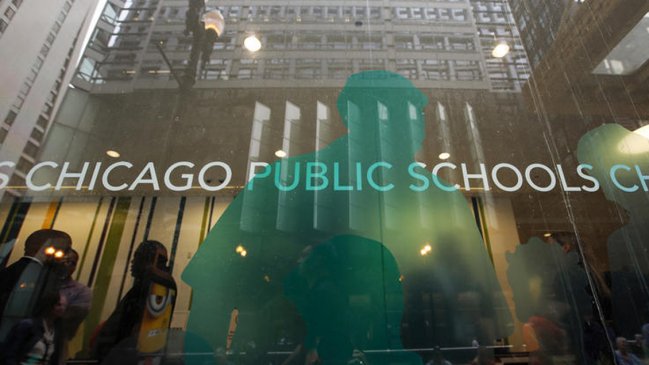 Investigación reveló que cientos de alumnos de escuelas de Chicago sufrieron abusos sexuales