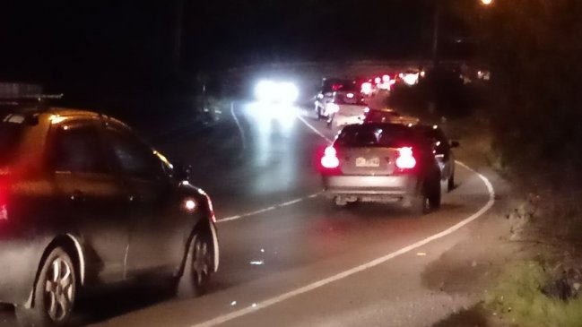 Municipio de Puerto Montt construía sin autorización lomo de toro en vía de alto tránsito