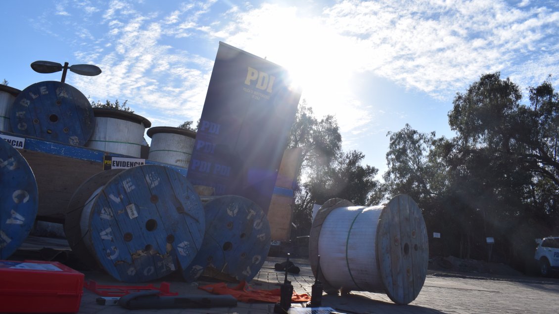 Atacama: PDI decomisó 100 millones de pesos en cables, armamento y herramientas robados