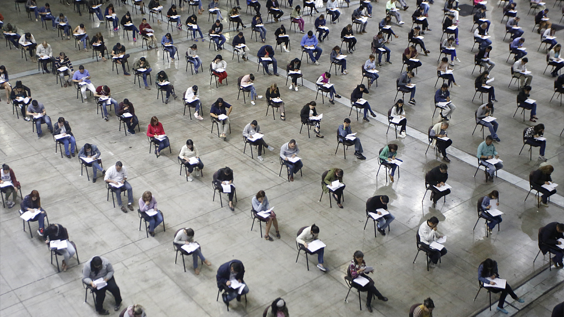 Número de médicos inscritos para el Eunacom de invierno creció 86 por ciento en un año