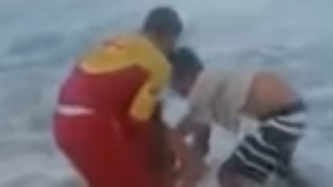 Joven brasileño murió al ser atacado por un tiburón