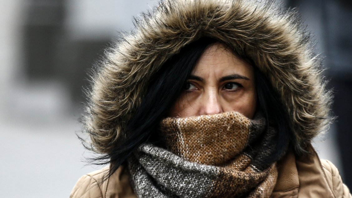 Ministerio de Salud en alerta por bajas temperaturas en la capital