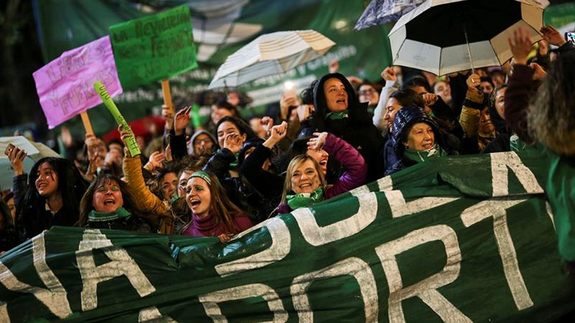 Marcada por el debate de aborto legal, se realizó cuarta marcha argentina contra la violencia machista