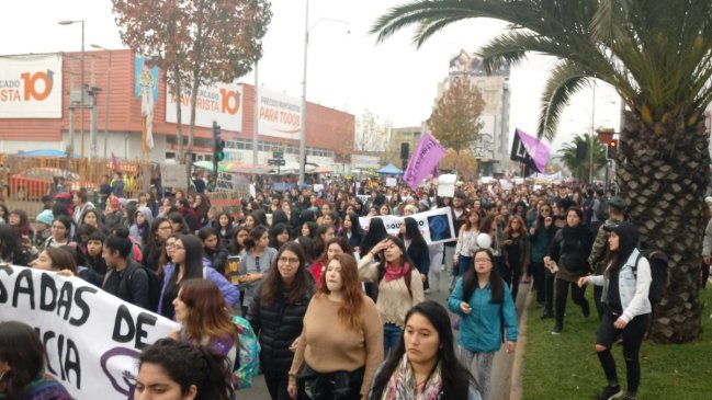 Feministas de Concepción se plegarán al paro nacional de mujeres del miércoles