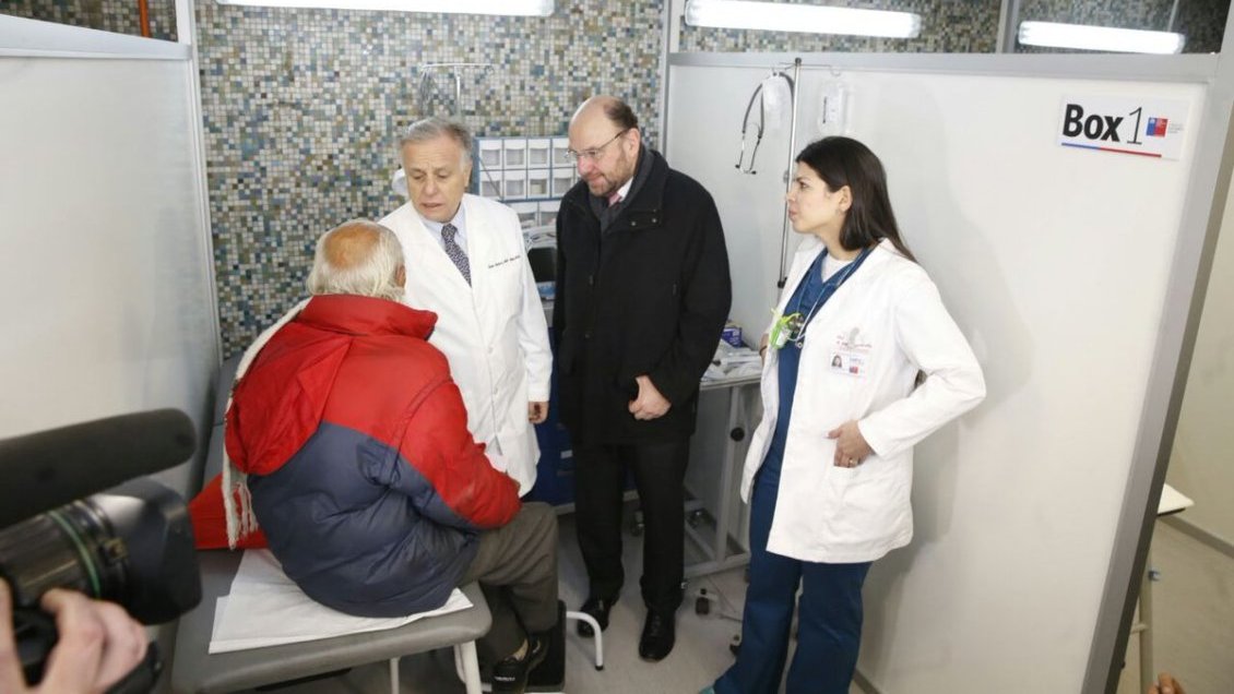 Ministerios de Desarrollo Social y de Salud inauguraron SAPU en albergue Víctor Jara