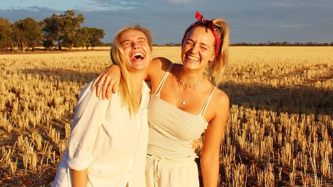 La poderosa razón por la que una joven presume en Instagram de orinarse en los pantalones