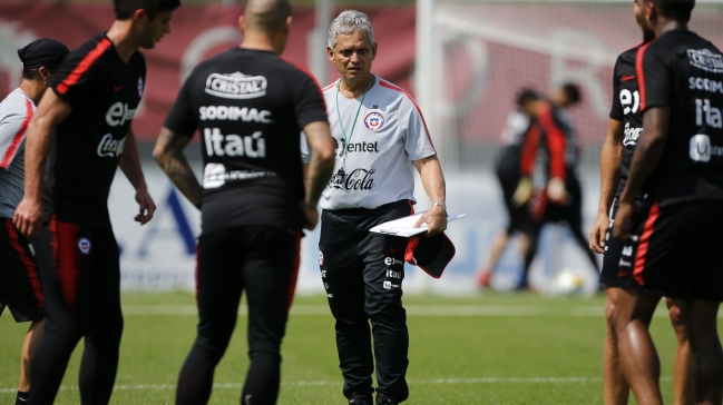 Chile sigue preparando el duelo ante Polonia