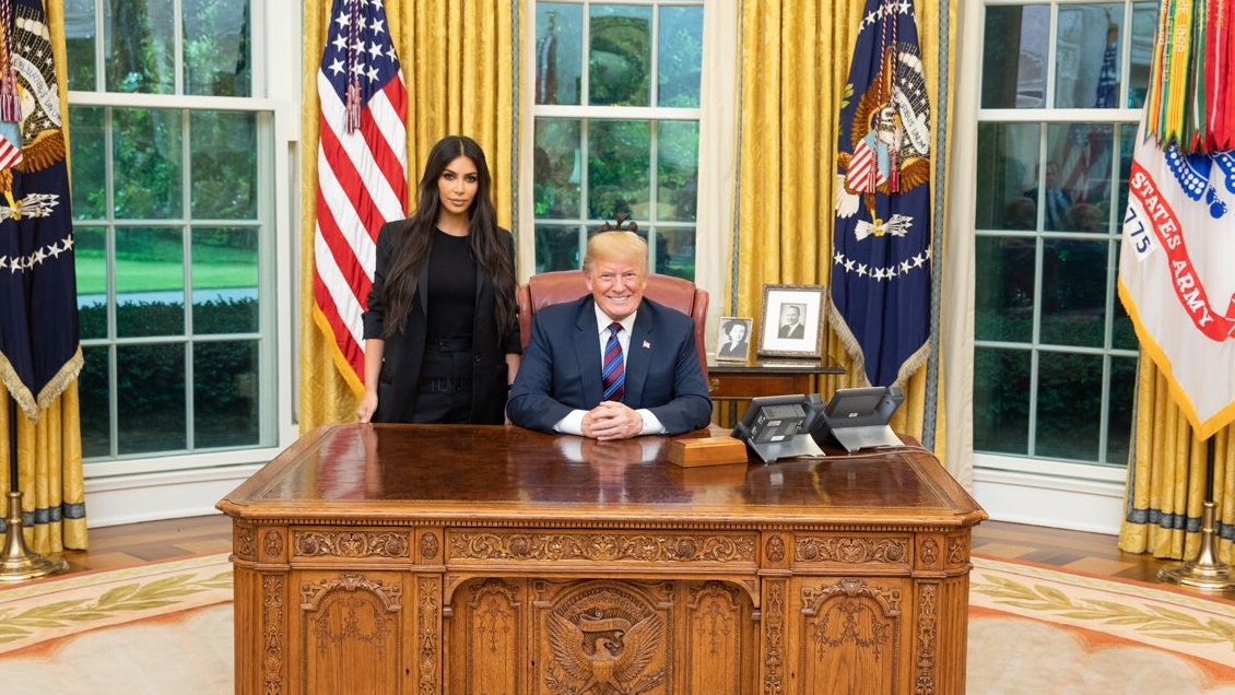 Tras pedido de Kim Kardashian, Trump indultó a una mujer condenada a cadena perpetua