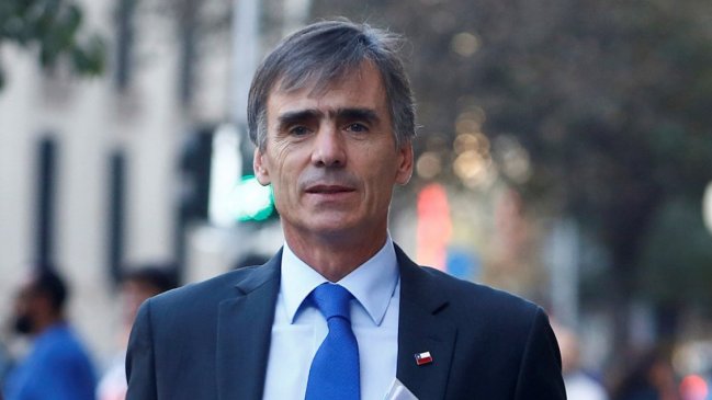 SQM: Ministro de Economía apuntó a Bitrán por 