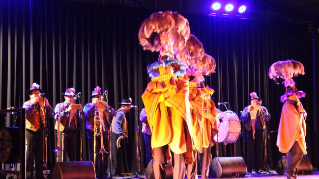 En Huara ovacionan al Bafona