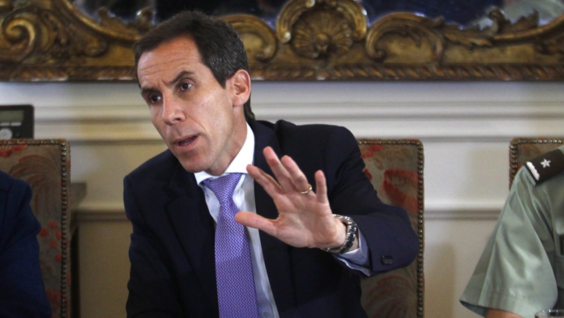 Alcalde de Santiago amenaza hasta con 