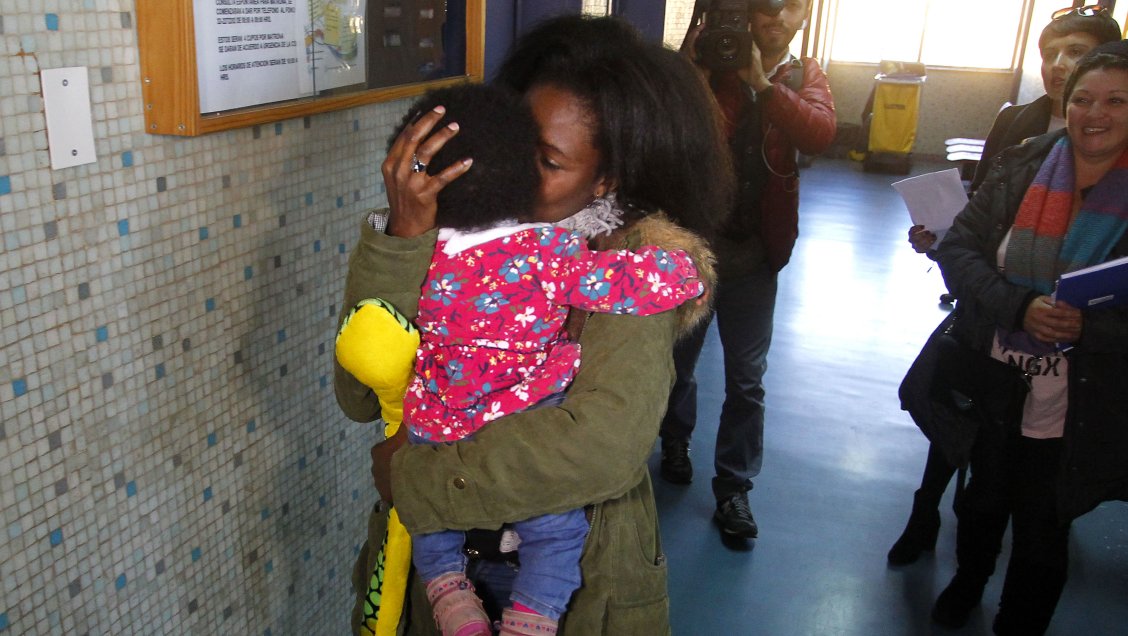Madre haitiana recuperó a su hija de 9 meses en Viña del Mar
