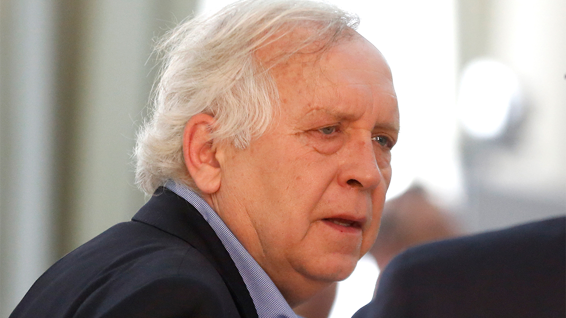 Jorge Burgos se bajó: No defenderá al ministro Santelices en acusación constitucional