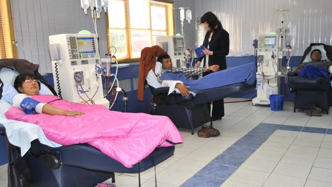 Implementarán tercer turno de diálisis en Ancud y Quellón