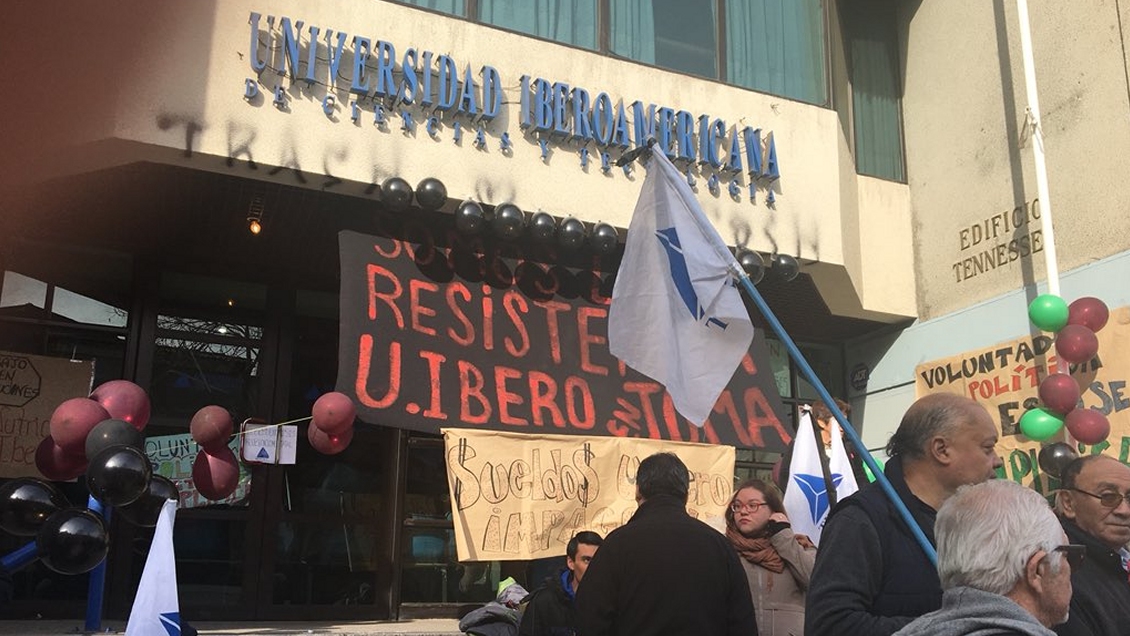 Alumnos de la Universidad Iberoamericana arriesgan perder el año académico