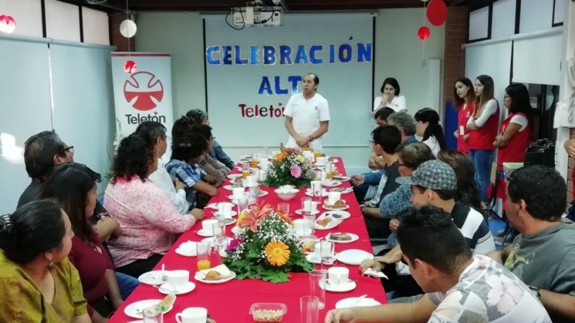 Teletón Arica dio de alta a jóvenes que pasaron 17 años en rehabilitación
