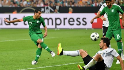 El campeón defensor Alemania expuso dudas frente a a la Arabia Saudita de Pizzi