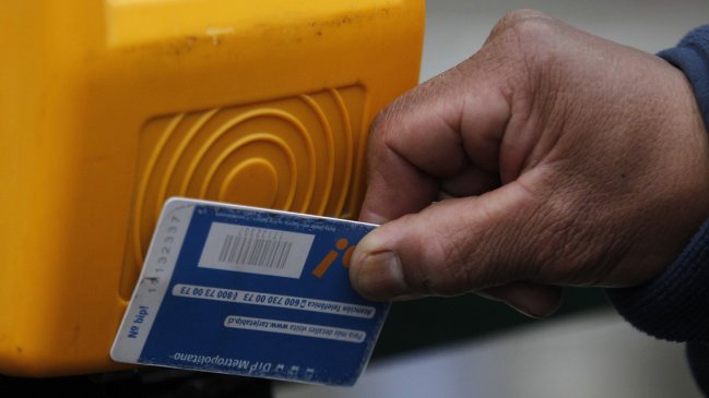 Transparencia criticó el carácter público del registro de evasores del Transantiago