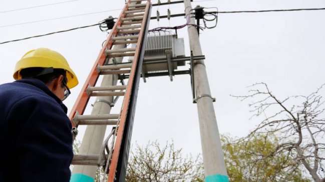 Región de Ñuble: Corte de energía afecta a 22 mil clientes