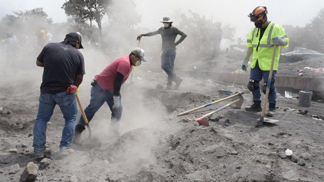 Inestabilidad del terreno impide buscar más víctimas del Volcán de Fuego