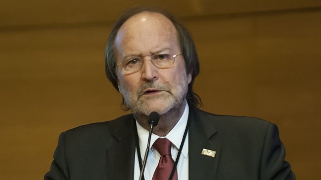 Decano de Derecho de la U. de Chile renuncia tras 46 días de toma feminista