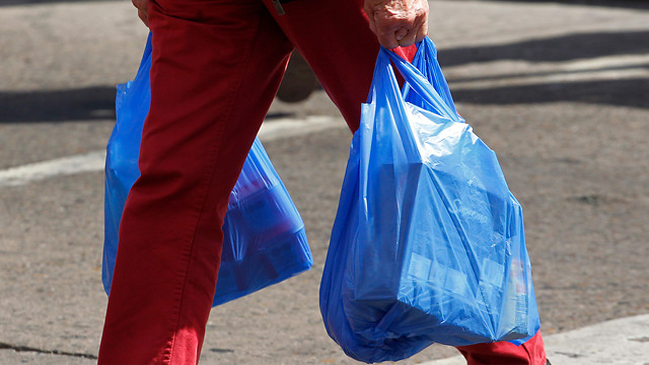 Machalí se suma a la tendencia y eliminará las bolsas plásticas del comercio