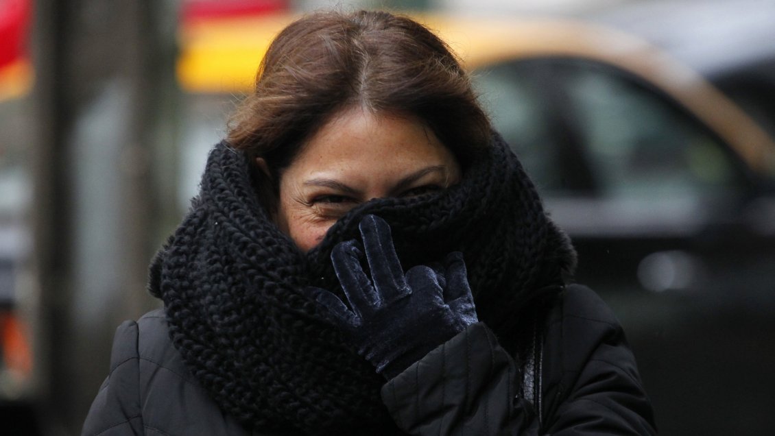 Región Metropolitana: Bajas temperaturas pueden mantenerse hasta el viernes
