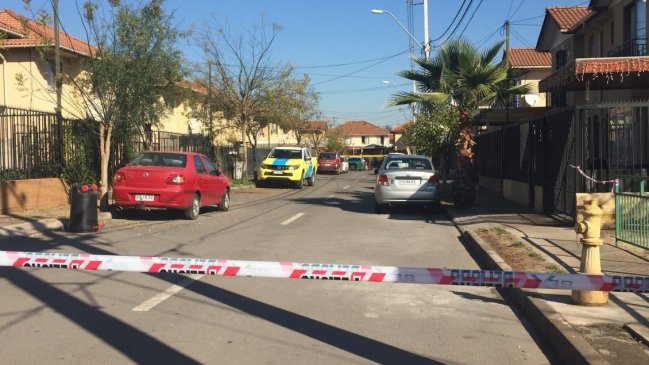 Carabineros investiga hallazgo de cadáveres de una mujer y su hija en Maipú