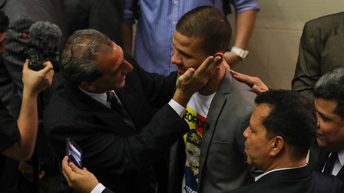 Anuncian liberación de un tercer grupo de 