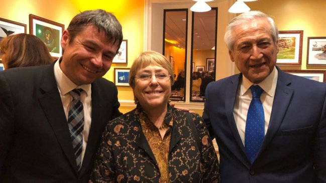 Bachelet y Muñoz se reencontraron en Washington para recibir premio de NatGeo